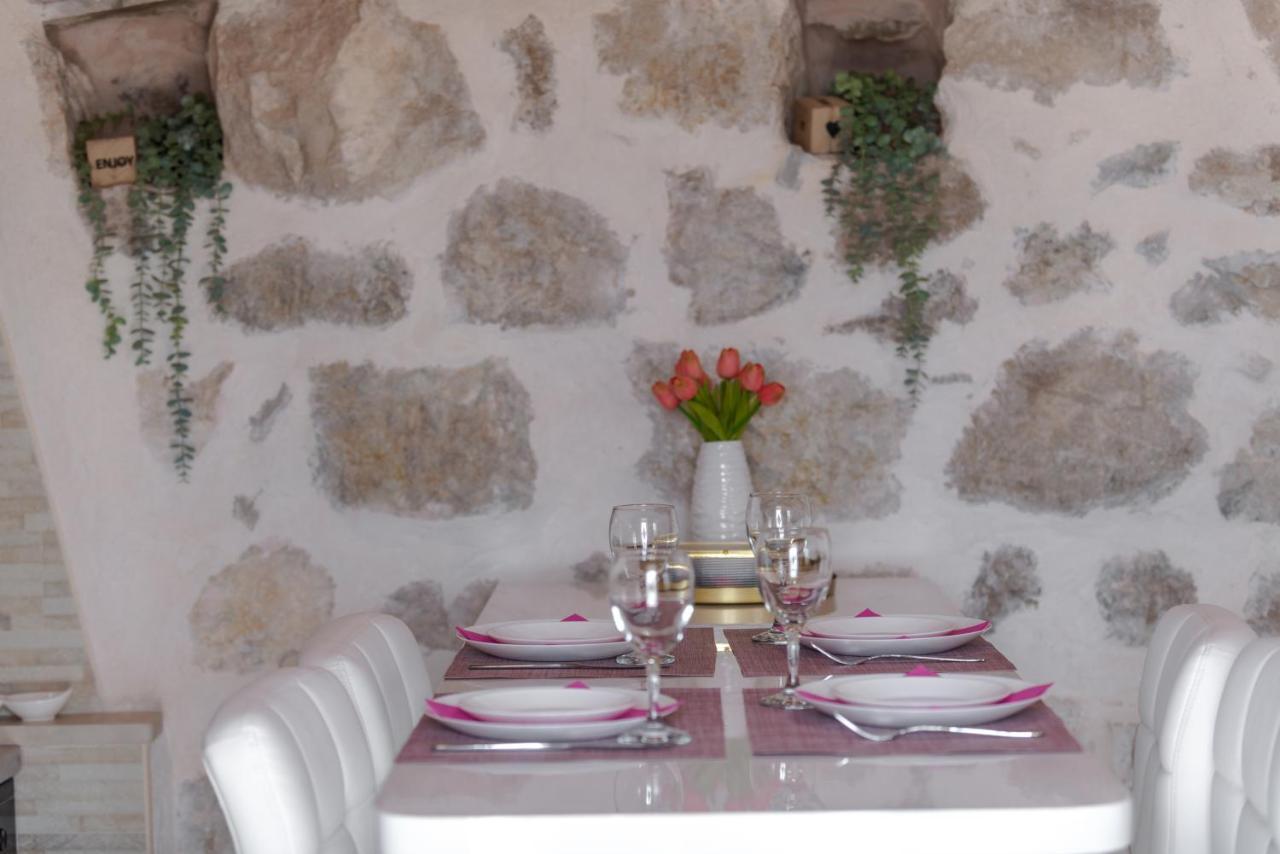 Ferienwohnung Little Stone House Buici  Exterior foto