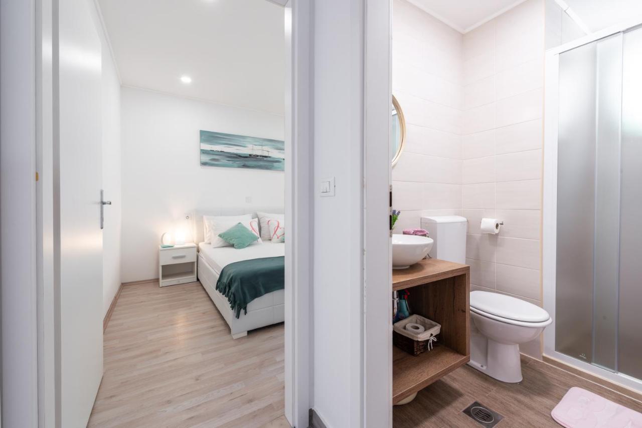 Ferienwohnung Little Stone House Buici  Exterior foto