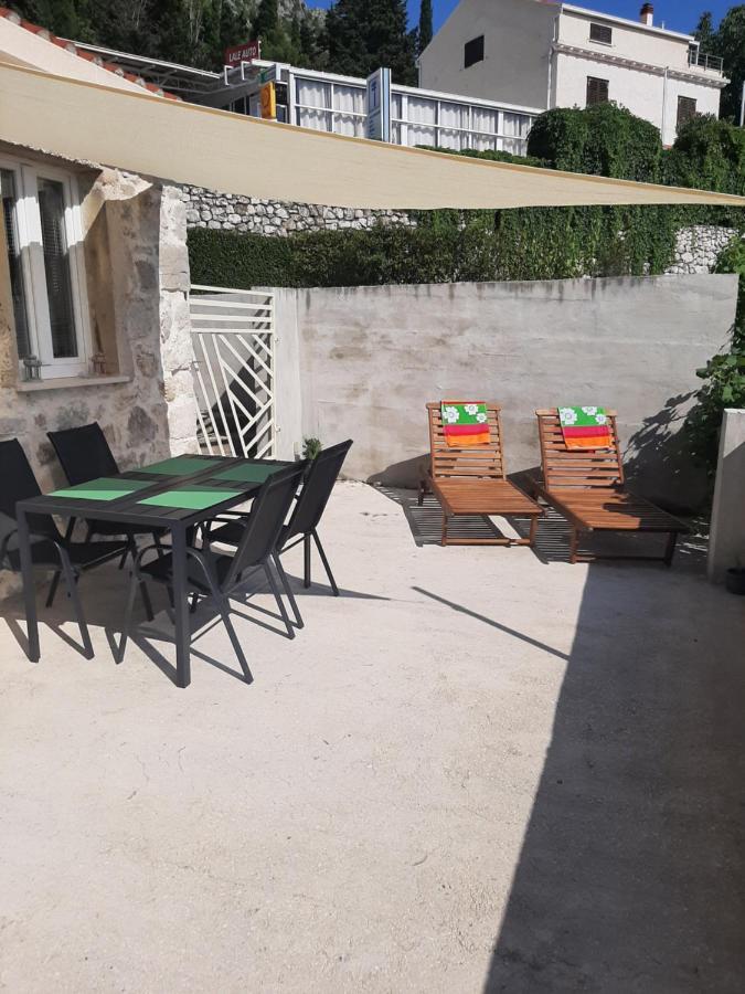 Ferienwohnung Little Stone House Buici  Exterior foto